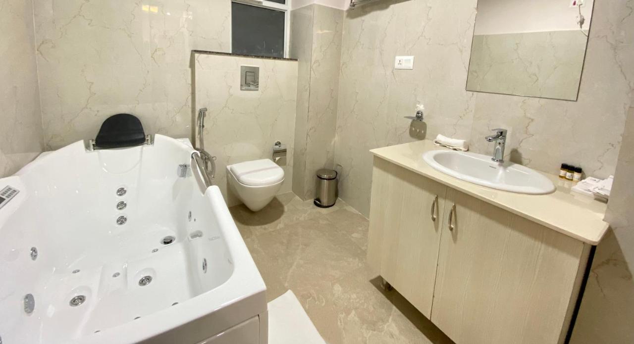 امفال Hotel Imolesh المظهر الخارجي الصورة